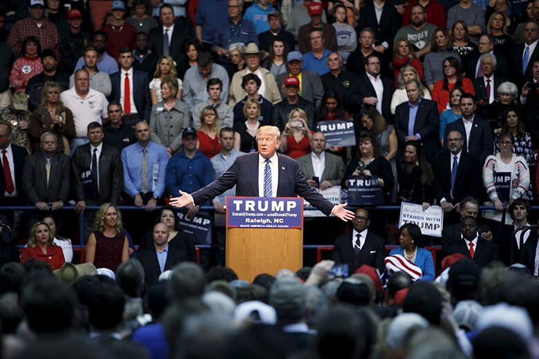 傲慢で具体性もないのに聴衆を引き付けるトランプ　Jonathan Drake-REUTERS