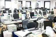 日本の生産性低下を招いた、2つの根本的な原因