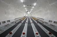 コロナ禍で旅客機を貨物機にリノベ　ネット貨物増で「改造機」活躍