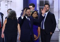 トランプのコア支持層MAGAに亀裂？副大統領候補バンスのインド系妻が許せないと差別発言が炸裂