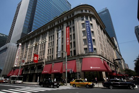 　１１月２２日、日本百貨店協会が２２日発表した１０月の全国百貨店売上高は、店舗数調整後で前年比１７．５％減の３８６３億円と、３か月ぶりマイナスになった。写真は都内で２０１７年７月撮影（２０１９年　ロイター／Issei Kato）