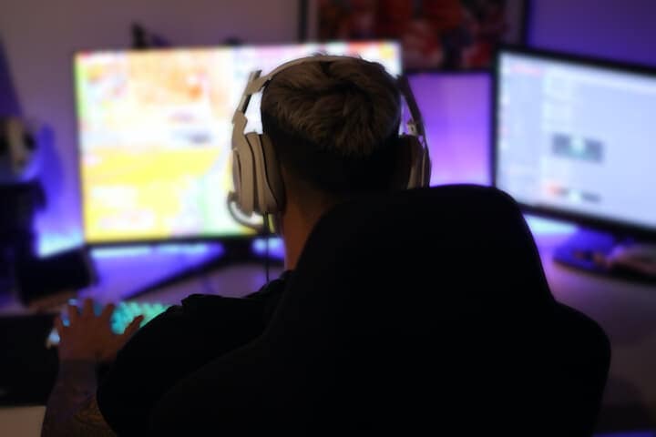 「ビデオゲームは、意思決定能力に関連する認知トレーニングの有力な候補になりうる」Helene Pechard-iStock