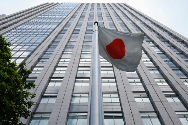 金融庁の「説明資料」を見れば分かる　Toru Hanai-REUTERS