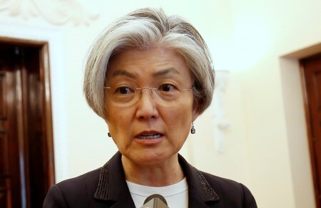 　１１月２２日、茂木敏充外相は、２０カ国・地域（Ｇ２０）外相会議で来日する韓国の康京和外相との会談を調整していると明らかにした。写真は２０１８年３月、ベトナムのハノイで撮影（２０１９年　ロイター/Kham）