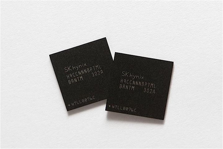 日本が韓国向け半導体材料輸出の規制を強化したことが在庫の減少や減産につながるとの見方から、韓国の大手半導体メーカー、サムスン電子とSKハイニックスの株価が10日、上昇した。写真はソウルで2013年5月撮影（2019年　ロイター／Lee Jae Won）