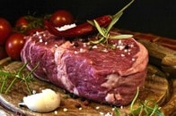 体を治癒させる「カーニボア（肉食）ダイエット」とは？...「1日3回の食事などありえない」