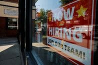 米求人、7月は8.9万件増の727万件　製造業けん引も採用低調
