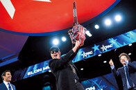 DOGEの天下...「皇帝」マスクが6兆ドル決済システムを牛耳り、米政府をぶった切る