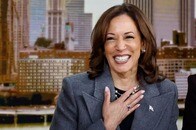 アジア系アメリカ人への憎悪がネット上で増加...ハリス氏ら台頭で