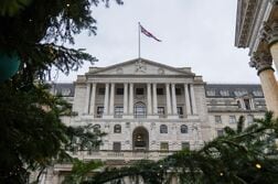 英中銀、最悪シナリオ実現しない限り金利維持予想＝テイラー委員
