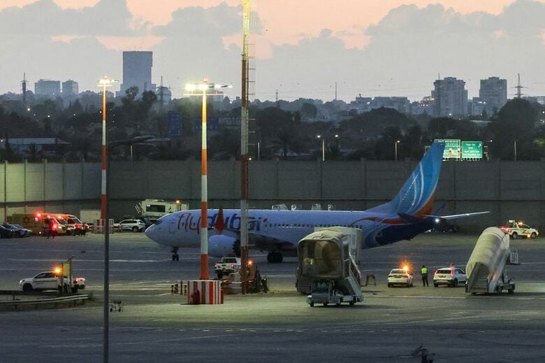 写真はフライドバイ航空機。9月30日、イスラエル・テルアビブ近郊のベン・グリオン国際空港で撮影。 REUTERS/Ammar Awad