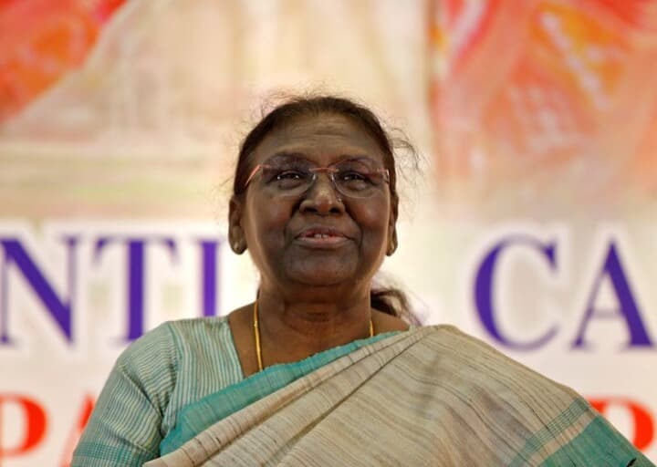 インドで21日、新大統領にドロウパディー・ムルムー氏（64）が選出された。写真は7月17日、アフマダーバードで撮影（2022年　ロイター/Amit Dave）