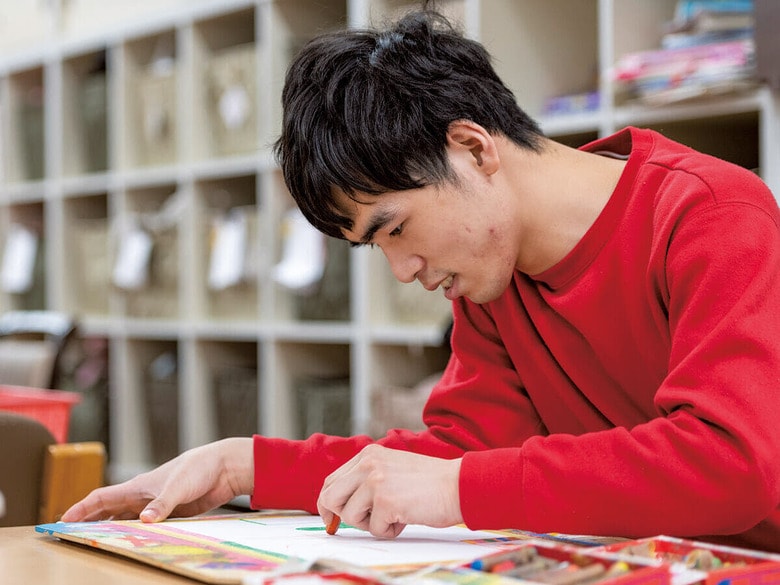 障害者の創作活動の様子