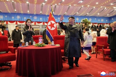 　北朝鮮国営朝鮮中央通信（ＫＣＮＡ）は１日、金正恩朝鮮労働党総書記が、平壌で行われた新年の祝賀行事に出席したと報じた。ＫＣＮＡ提供（２０２６年　ロイター）