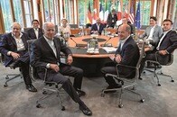 デスマッチを続けるロシアと西側諸国に日本が示すべき新機軸