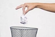 「まず目の前の小さなごみを拾う」ゴミ屋敷清掃のプロに学ぶ、年末の大掃除