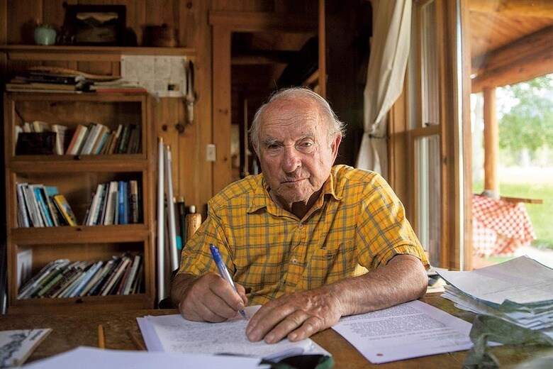 環境意識の高いアウトドア愛好者に人気のブランド「パタゴニア」は、創業者イボン・シュイナードの決断により、その利益の100％が環境NGOによって使われることになった　COURTESY PATAGONIAｰZUMA PRESS/AFLO