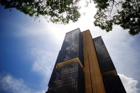 　７月１９日、ブラジル中央銀行は、理事会メンバーの発言は検閲の対象ではなく、今後も一切統制は行わないと発表した。写真は同行。ブラジルのブラジリアで２月撮影（２０２３年　ロイター／Adriano Machado）
