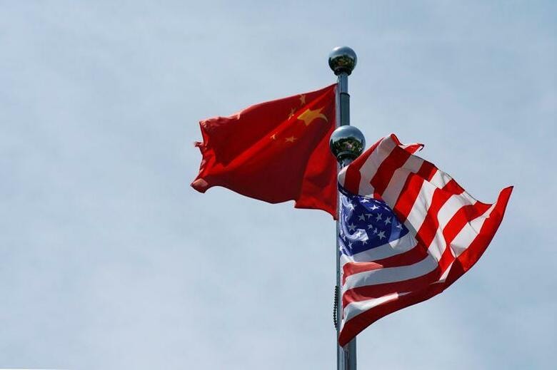 中国の核戦力は今後急速に強化され、核弾頭数が2027年までに700発、30年までに1000発に達する恐れがある――。米国防総省は11月3日公表した中国の軍事力に関する年次報告書でこう警告した。上海で2019年7月撮影（2021年　ロイター/Aly Song）