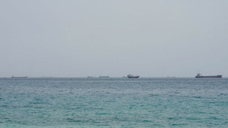 ８月１０日、ホルムズ海峡で撮影　REUTERS