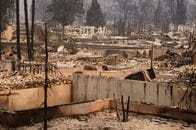 米ワシントン州で山火事、700棟超焼失　6.4万人に避難指示