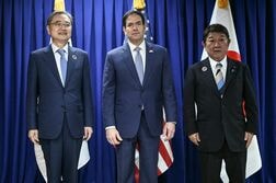 日米韓外相、中国ミサイル発射の事前通報不足に懸念　対北朝鮮連携も確認