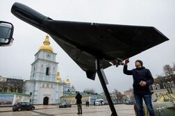 焦点：ウクライナを脅かす攻撃ドローン「シャヘド」、迎撃作戦の最前線