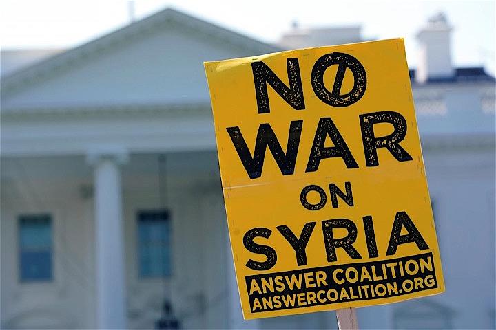 12月19日、米ホワイトハウスはシリアから米軍の撤収を開始したと発表した。写真はワシントンにて４月撮影（２０１８年　ロイター/Yuri Gripas）