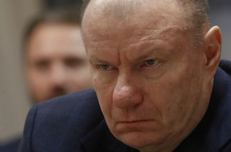 米国は１５日、ウクライナ侵攻を続けるロシアに対する追加制裁を発表し、同国の大富豪ウラジーミル・ポターニン氏および金融サービス部門を制裁対象に追加すると発表した。写真は１２月１２日、モスクワで行われたクラスノヤルスク地方政府との契約調印式に出席するポターニン氏Sergei Karpukhin）