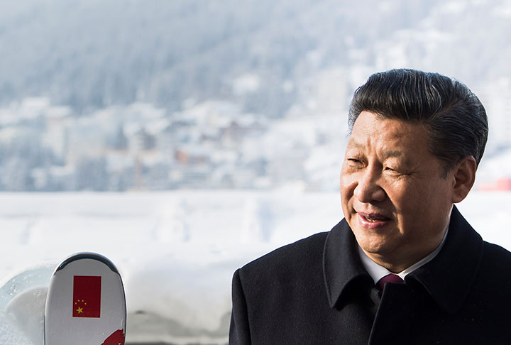 中国の最高指導者として初めてダボス会議に出席するためスイスを訪れた習近平　Laurent Gillieron-REUTERS