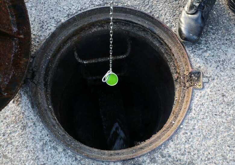 米ニューヨーク州保健当局は12日、ニューヨーク市の下水からポリオ（小児まひ）のウイルスが検出され、ウイルスが市内で拡散している可能性を示唆していると発表し、ワクチン未接種者に対しワクチンを接種するよう呼びかけた。（2022年　ロイター／Eric Gaillard）