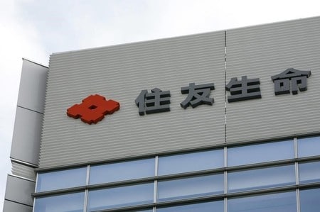 　４月２５日、住友生命保険は２０１７年度の資産運用計画で、今年度からの３年間にクレジット資産に累計２兆円投資する方針を示した。写真は２００９年７月撮影（２０１７年　ロイター）