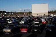 新型コロナウイルスで休業の映画館に代わり脚光　日米韓それぞれのドライブインシアター