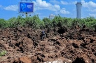 イスラエル「フーシ派への報復」...イエメンのホデイダ港に空爆　
