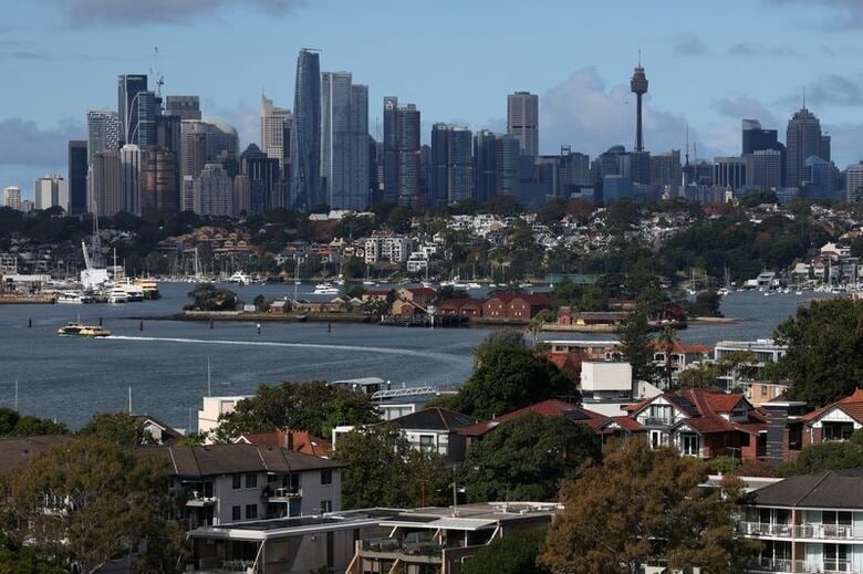 シドニーの街並みと住宅街。豪シドニー郊外で５月撮影。REUTERS/Hollie Adams
