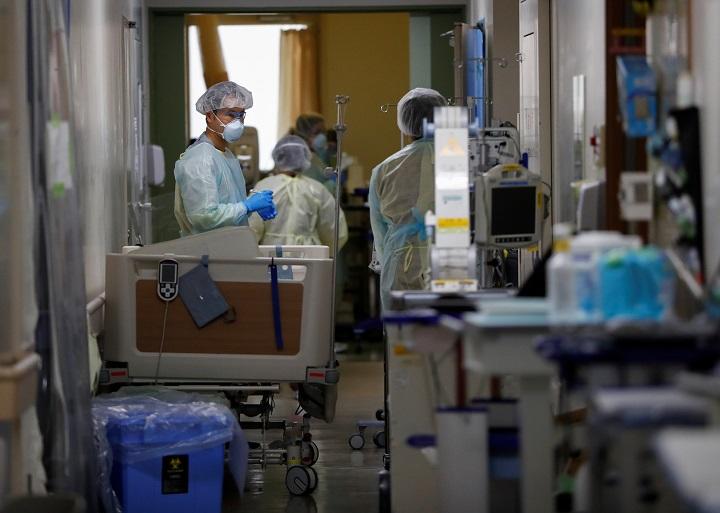 医療施設における患者の収容能力はパンク状態に近づいている REUTERS/Issei Kato