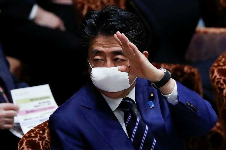 複数の国内メディアは安倍晋三首相は新型コロナウイルスの感染拡大を受け緊急事態宣言に踏み切る意向を固め、準備に着手したと報じた。国会で１日撮影（２０２０年　ロイター/Issei Kato）