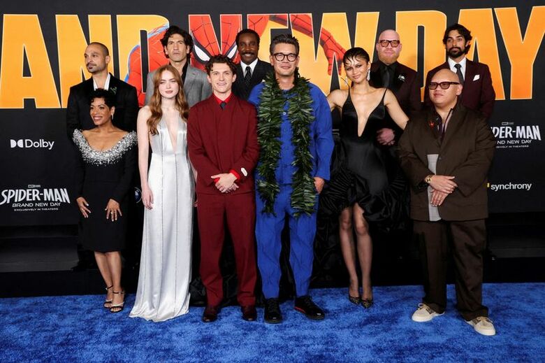 写真は映画「スパイダーマン：ブランド・ニュー・デイ」の出演者ら。7月27日、米カリフォルニア州ロサンゼルスにて撮影。REUTERS/Mario Anzuoni