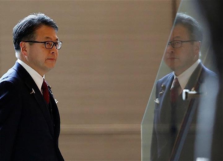 7月16日、世耕弘成経済産業相は閣議後会見で、韓国向けの輸出規制を巡る事務レベル会合後、「韓国政府から誤った説明がなされたことは大変遺憾」と述べた。写真は2017年8月に東京で撮影（2019年　ロイター／Toru Hanai）