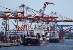 国内企業物価、4月は前年比4.9％上昇、輸入物価がプラス幅拡大＝日銀