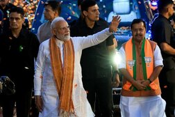 インド首相、燃料節約や渡航・輸入制限呼びかけ　外貨準備防衛で