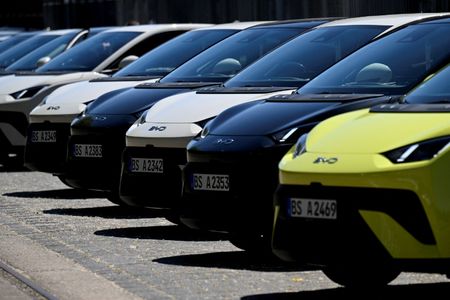 2025年5月21日、ドイツ・ベルリンで、BYDの車両発表会　ロイター/アンネグレット・ヒルセ