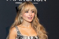 下半身ほとんど「丸出し」でダンス...米歌手の「不謹慎すぎる」ビデオ撮影に教会を提供した司祭がクビに