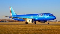 イタリア機、パイロット同時居眠りで通信途絶　テロ警戒で戦闘機2機待機のパニックに
