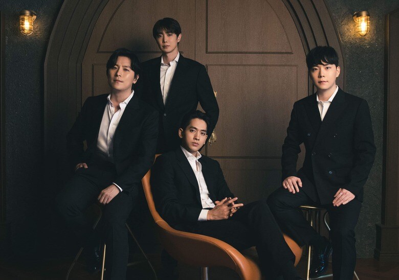 左よりキム・ヒョンミン、オ・ジュジュ、リュ・フィリップ、チョ・ジュン