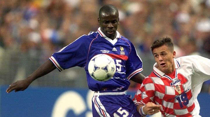 20年前のフランス対クロアチア戦で、テュラム（写真左）は国民的英雄になった（1998年、パリW杯の準決勝）　REUTERS