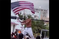 春休みで狂乱のマイアミに不吉な「ジョーカー」登場