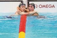 熾烈な戦いを終えた大橋選手とワイヤント選手の美しき絆を写した1枚