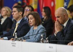 モルドバ、ロシア国籍取得簡素化を非難　親ロ派地域住民対象