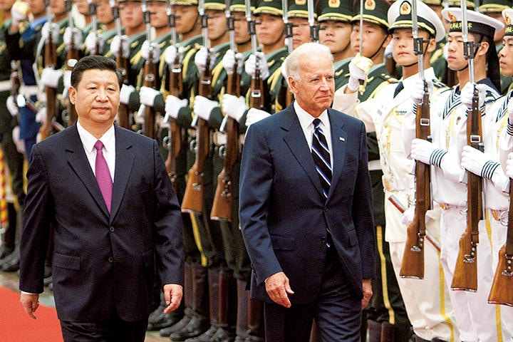 習近平とバイデンは米中新時代を築けるか（写真はそれぞれ国家副主席と副大統領だった2011年）　NELSON CHING-BLOOMBERG/GETTY IMAGES